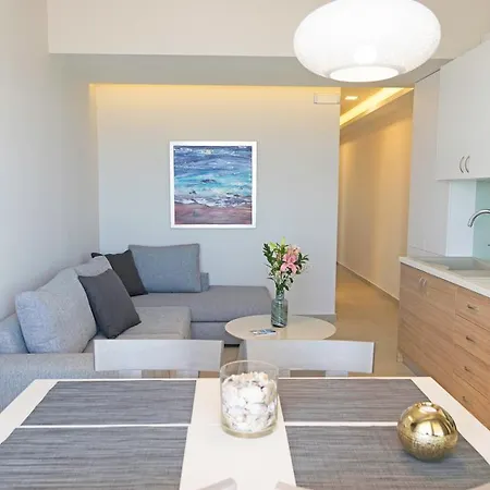 Sonja Beachfront Apartamento
